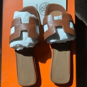 Hermès Oran Sandals 💛 gold 💛size 6